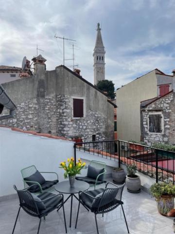Deluxe Apartment Casa Flores With Sea View & Terrace Rovinj Exterior foto