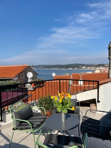 Deluxe Apartment Casa Flores With Sea View & Terrace Rovinj Exterior foto